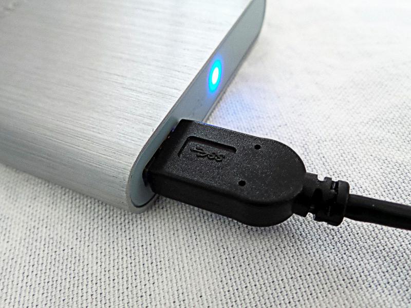 hard disk usb caduto a terra
